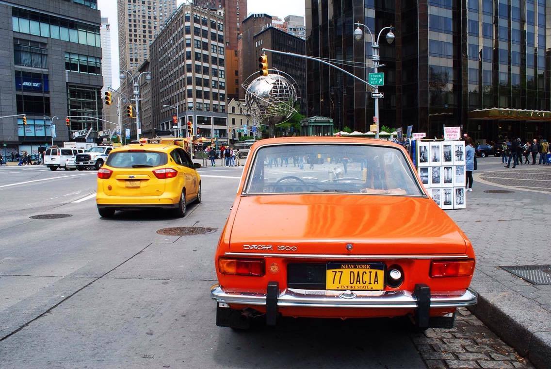 EXCLUSIV. Mimi, furia roșie de pe șoselele Americii. Singura Dacie cu ”buletin” de New York care va străbate faimoasa Route 66