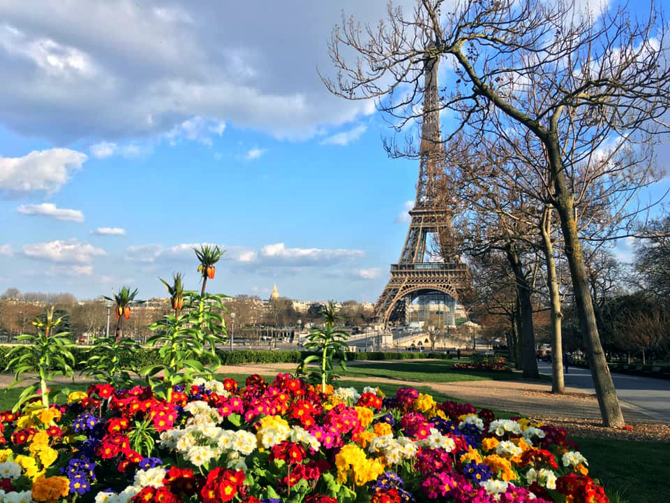 Experiența stranie trăită de un român stabilit de 30 de ani la Paris. ”Metropola e pustie și plutește în aer un sentiment de incertitudine”