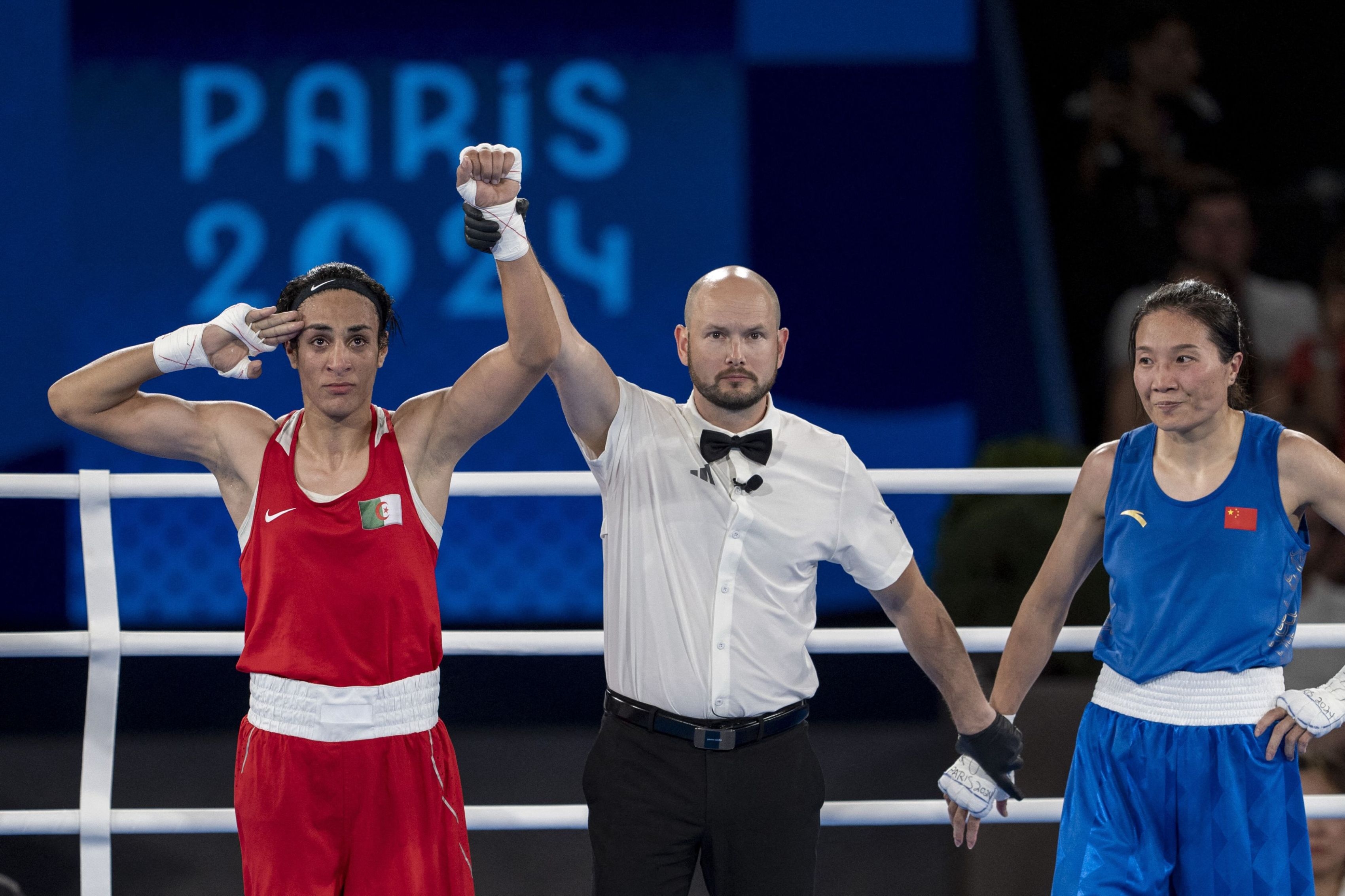 Schimbarea de look a pugilistei algeriene Imane Khelif, suspectată că este bărbat, după câștigarea aurului olimpic: „Feminină și frumoasă” | VIDEO