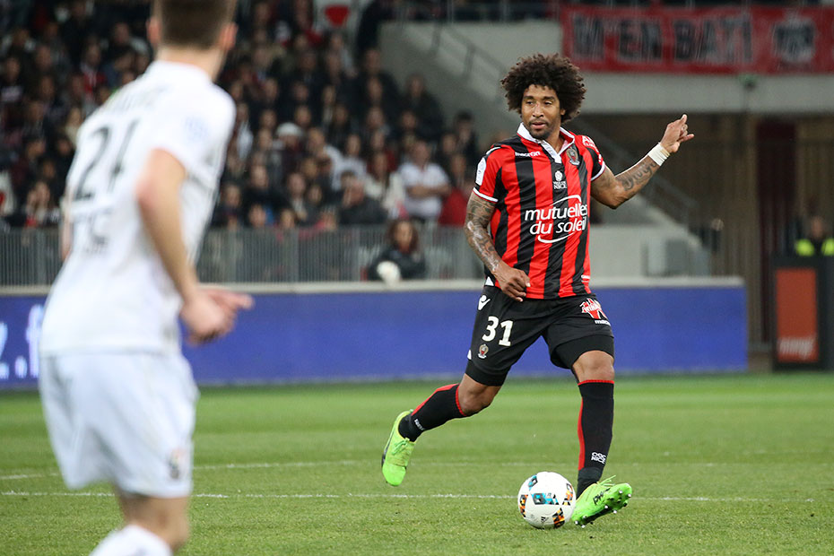 Antrenorul Adrian Ursea vorbește despre sezonul excelent al lui Nice. Cum l-a îmblânzit pe Balotelli și de ce nu se uită la Liga I. ”Nu duc dorul de ceva anume din România” | INTERVIU