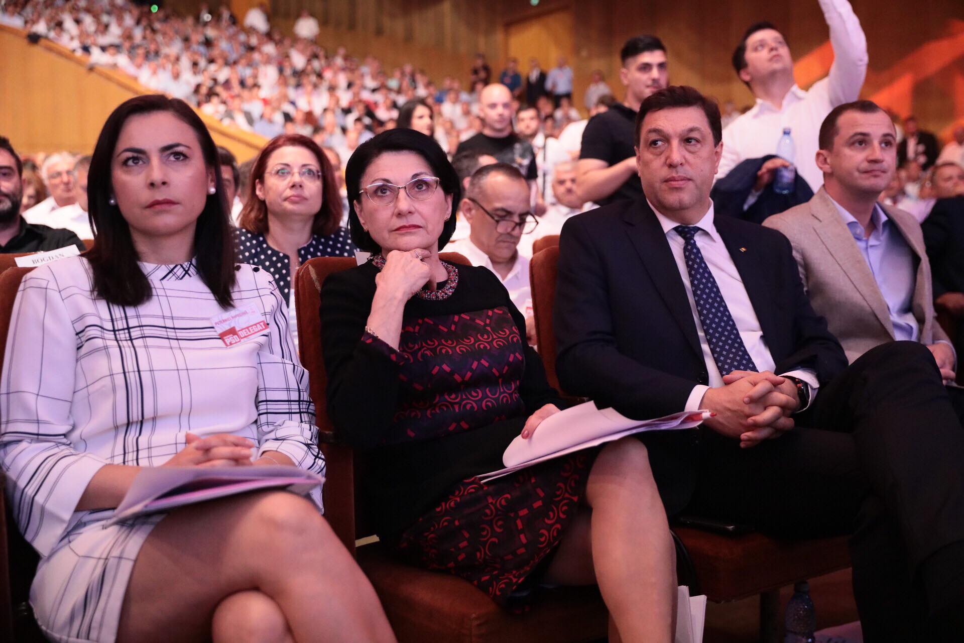 Congresul PSD a ales noua conducere! Viorica Dăncilă e prima femeie președinte, Eugen Teodorovici - președinte executiv și Mihai Fifor - secretar general. Declaraţiile noilor lideri (FOTO/VIDEO)
