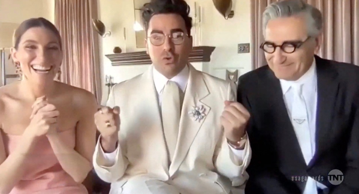 Premiile SAG 2021. Filmul The Trial of the Chicago 7 şi serialele Schitt’s Creek şi The Crown, premiate