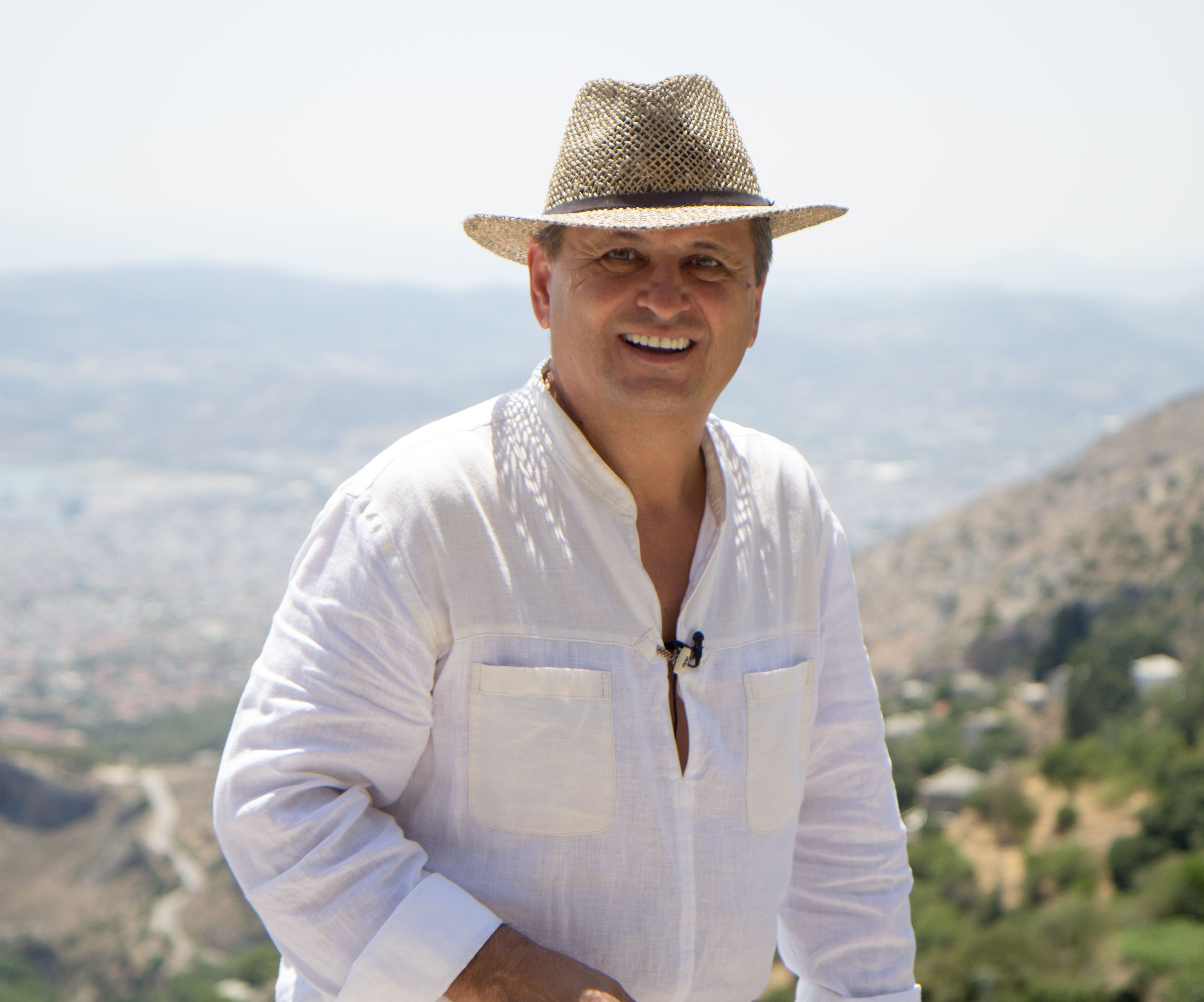 EXCLUSIV/ Adevărul despre relația dintre Nea Mărin și Liviu Vârciu. "Chiar și cei din jurul nostru ne văd ca..."
