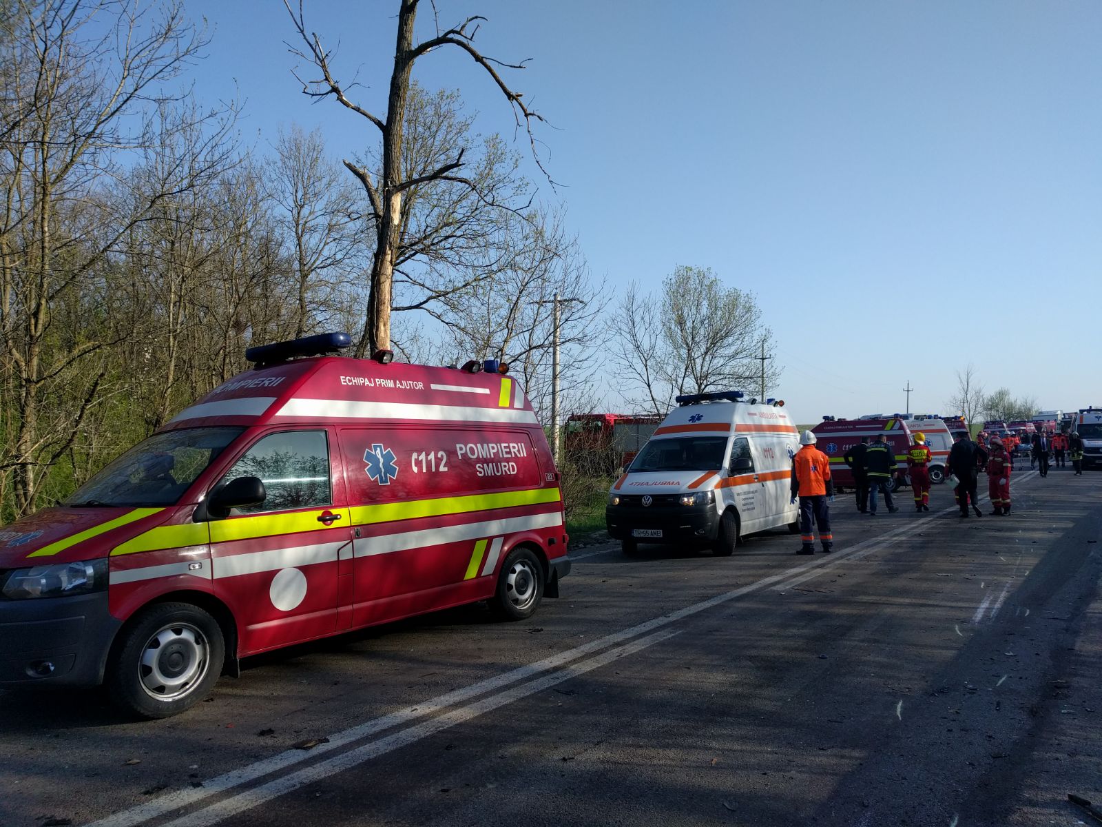 UPDATE/ Accident grav în Teleorman, pe DN6. O persoană a murit, alte 9 au ajuns la spital (FOTO)