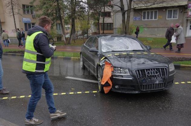 UPDATE: Jandarmerița spulberată pe trecerea de pietoni la Suceava a murit. Copilașul ei este în comă. Imagini înfiorătoare cu momentul impactului / VIDEO