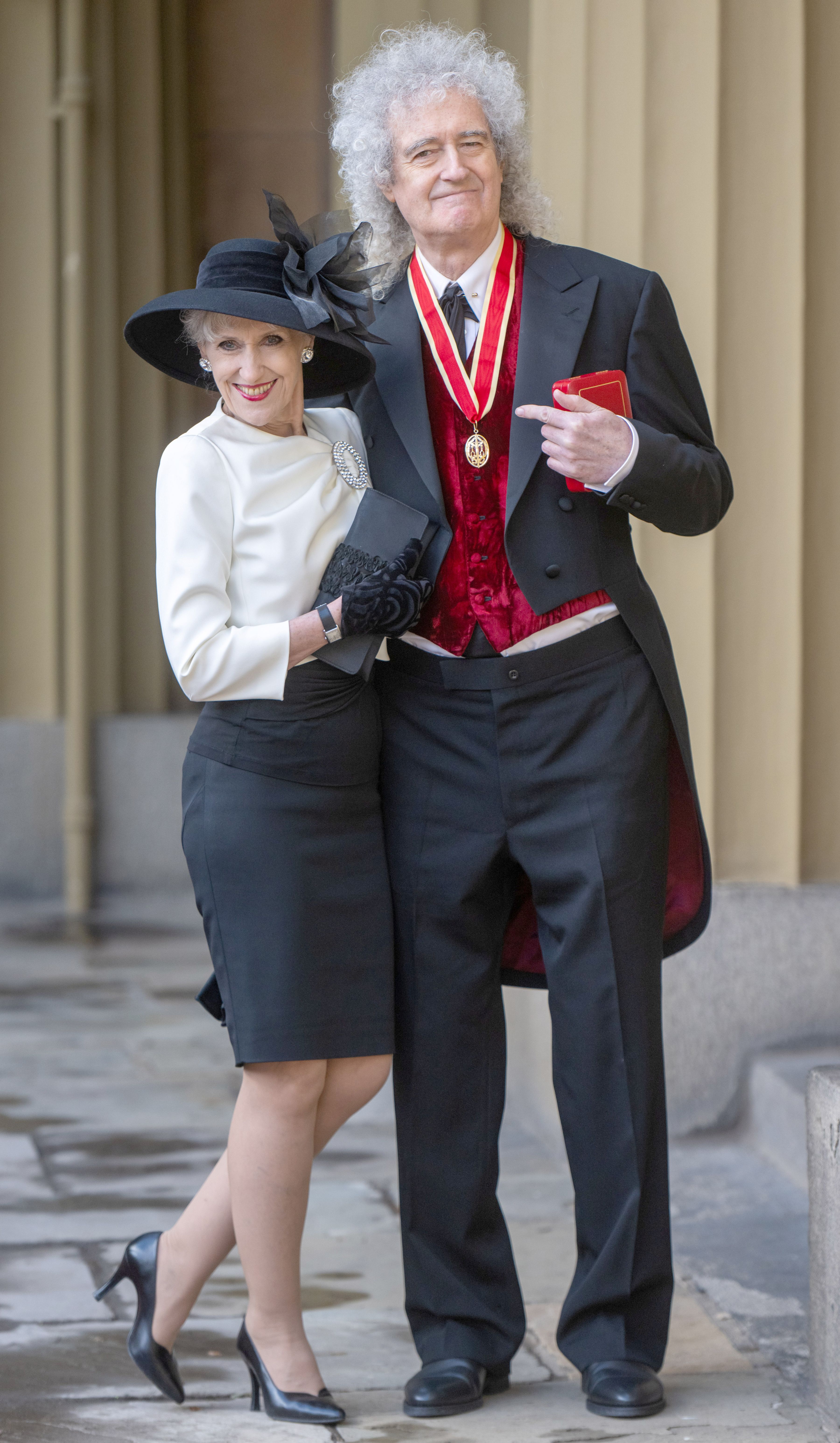 Brian May, chitarist și fondator al formaţiei Queen, a fost înnobilat de regele Charles al III-lea