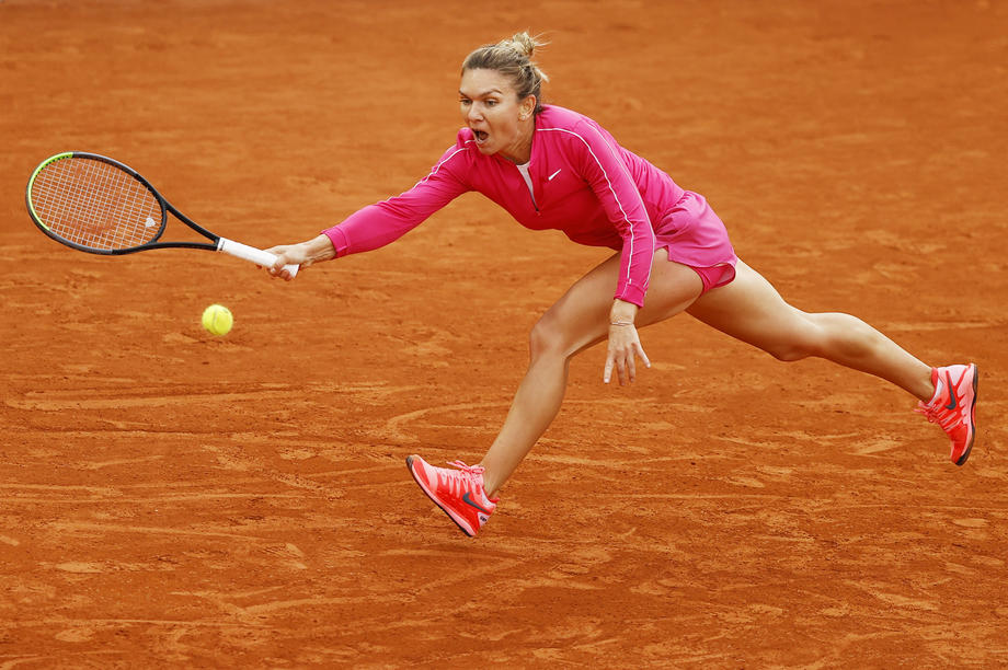 Simona Halep a trecut de Irina Begu, în turul 2 la Roland Garros. Favorita turneului de la Paris a câștigat în două seturi