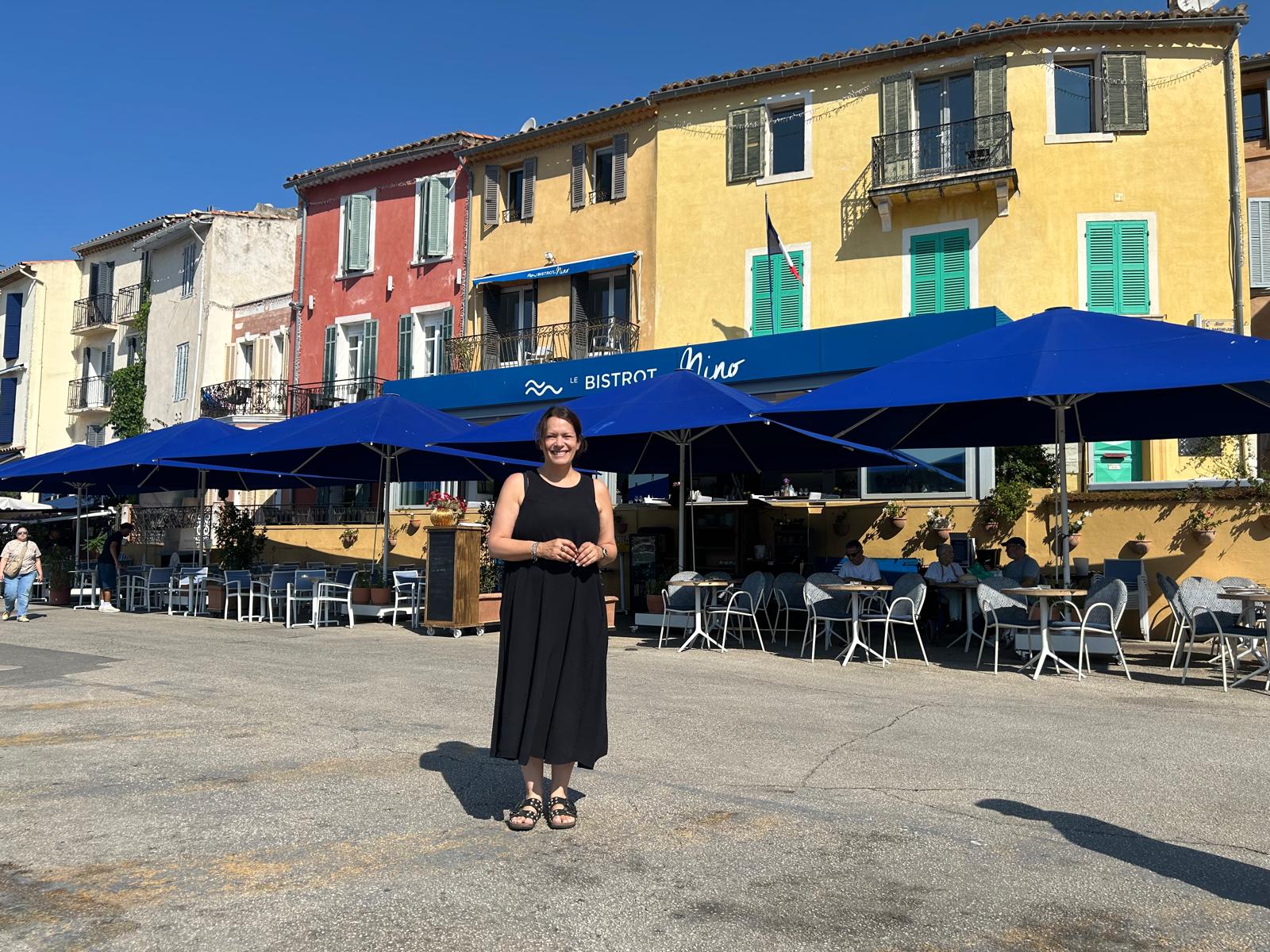 Libertatea a vorbit cu legendarul Michel Platini, care s-a retras la Cassis, pe malul Mediteranei. Cât costă să mănânci la restaurantul marelui „Platoche”