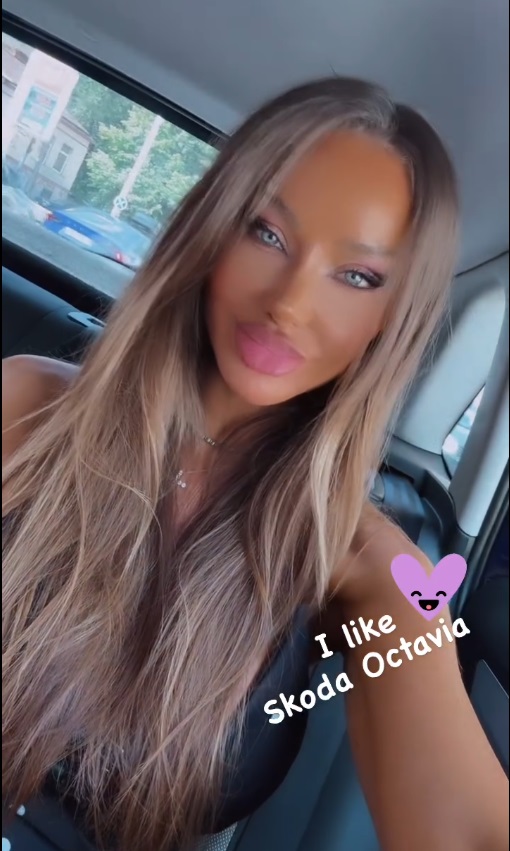 Cum a apărut Bianca Drăgușanu pe litoralul românesc. Toți s-au uitat la ea când au văzut ce costum de baie poartă
