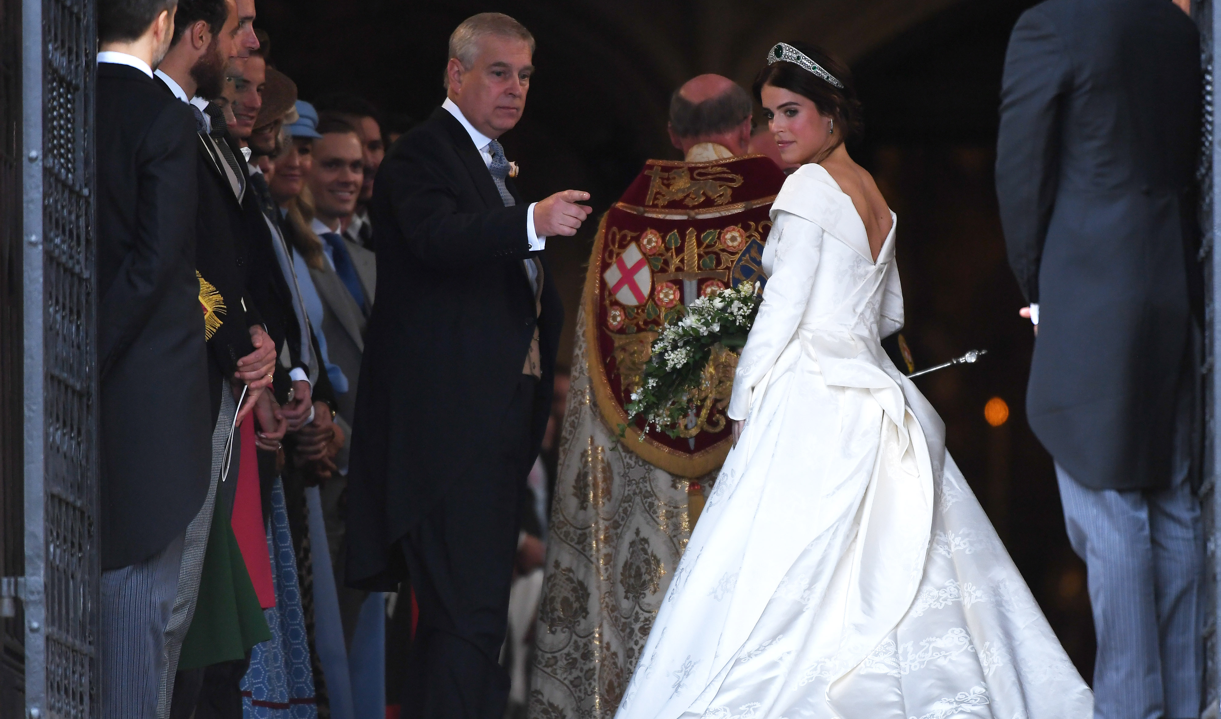 LIVE VIDEO | Nunta regală a prințesei Eugenie cu Jack Brooksbank. Imagini cu mireasa