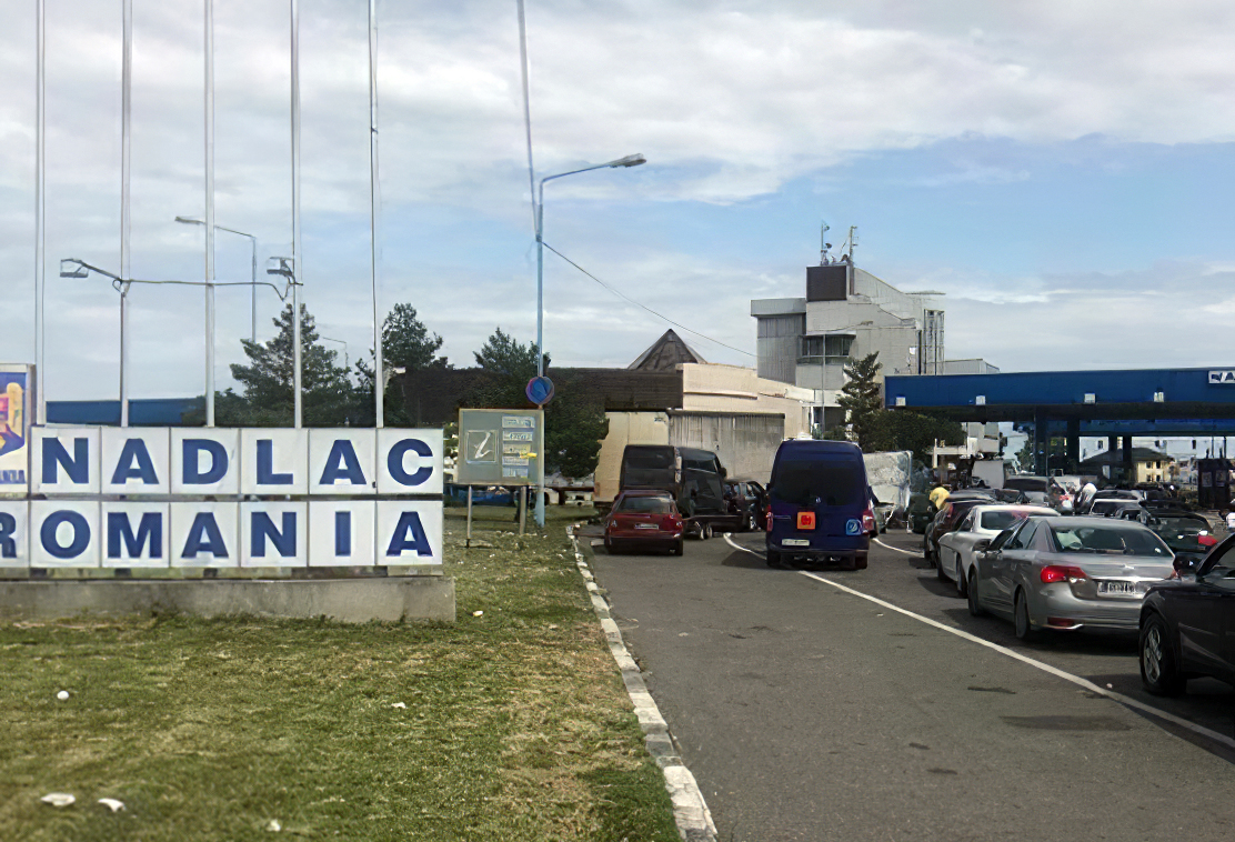 Modelul Orban funcționează: nici oamenii DSP și nici polițiștii de frontieră nu poartă măști la Nădlac