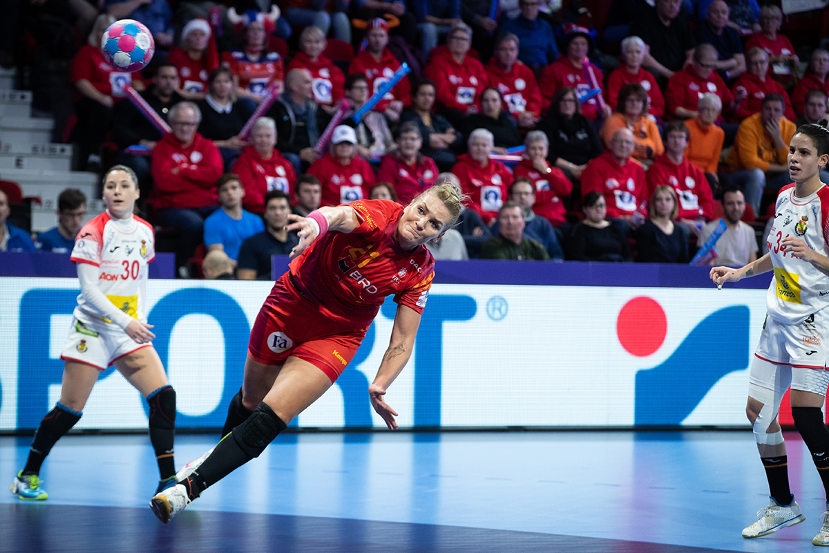Succes, egal sau pierdem cu Ungaria la maximum două goluri = semifinale! Victorie: România - Spania, 27-25 la Euro 2018 de handbal feminin | GALERIE FOTO&VIDEO