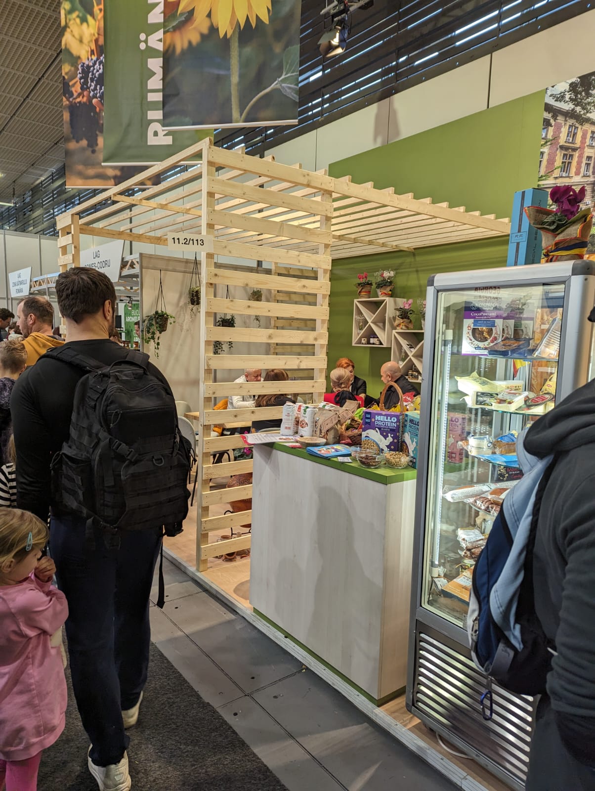 EXCLUSIV. Ministerul Agriculturii a cheltuit 64.000 de euro pentru o vitrină, la un târg internațional din Berlin. Producătorii privați români care au participat separat la același eveniment au cheltuit doar câte „6.000-7.000 de euro”