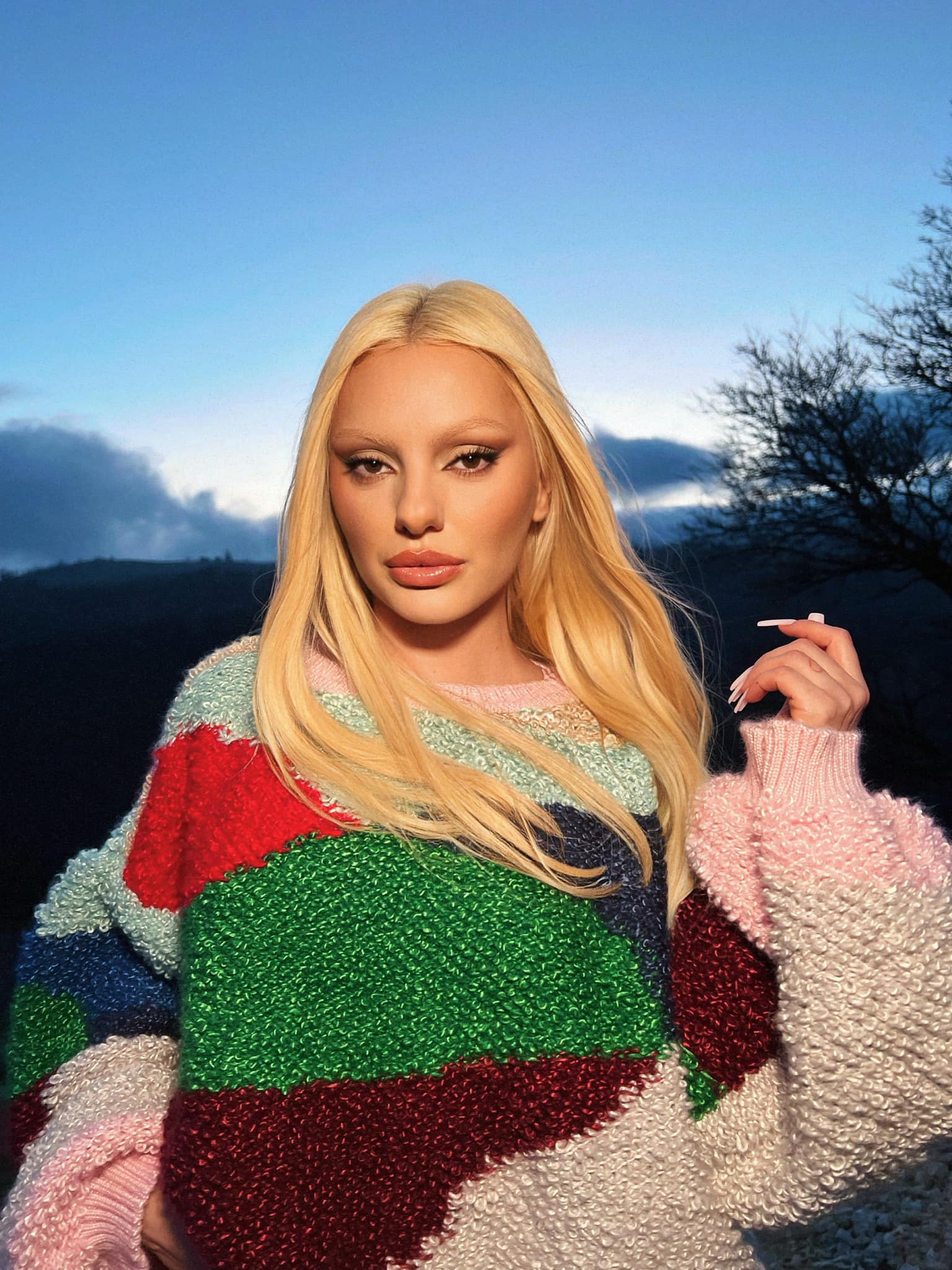 Alexandra Stan, cuplată de presa din Turcia cu un fotbalist mai mic decât ea. Cine e sportivul cu care se zvonește că se iubește