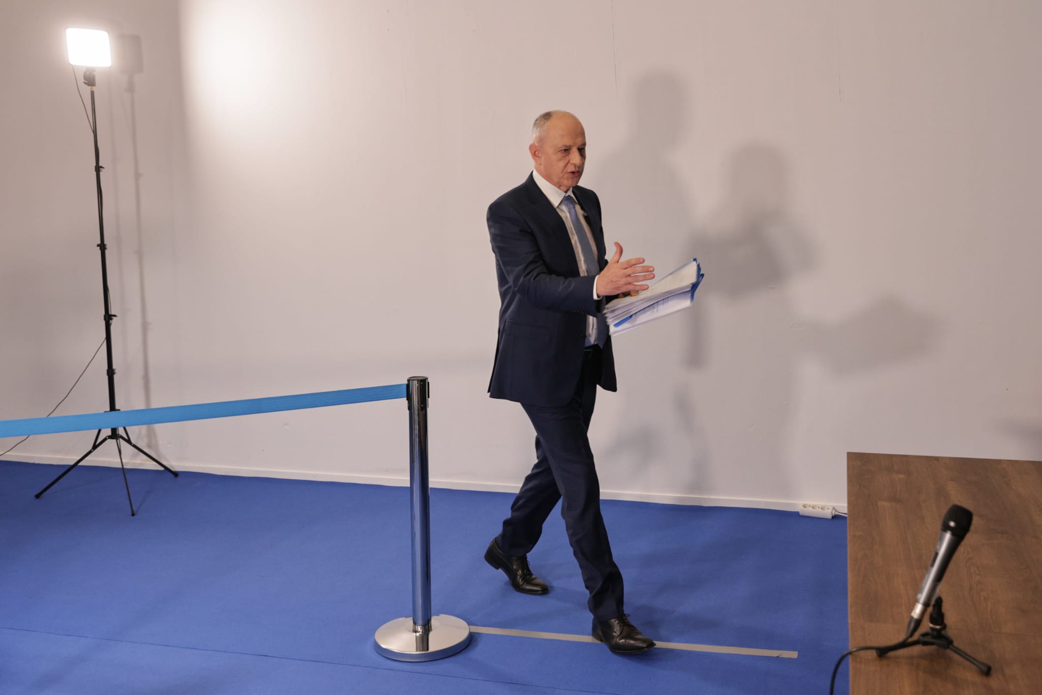 Mircea Geoană și-a depus candidatura la prezidențiale: „Nu vreau să mă plimb sau să dorm”. A promis că va face publice cheltuielile Administrației Prezidențiale
