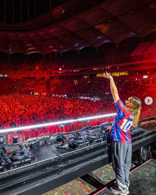 Florin Salam, invitat la show-ul lui Salvatore Ganacci de la Neversea Kapital 2025. Momentul manelistului, care a cântat două melodii, a devenit viral