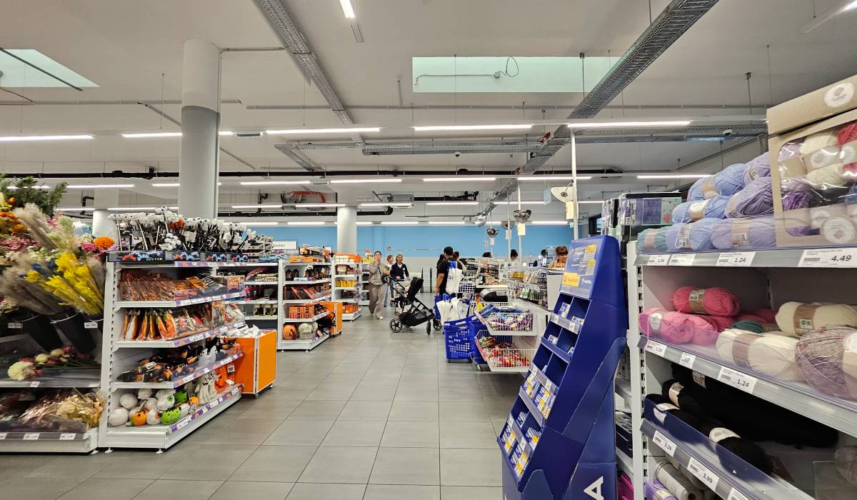 Action deschide primul magazin din România, la Pitești. Ce produse vor putea găsi clienții pe rafturi și la ce prețuri se vând articolele