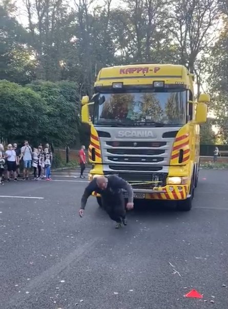 „Cel mai puternic ofițer de poliție” a fost concediat, după ce a fost acuzat de corupție, în Cehia: „Am avut oameni nepotriviți în jurul meu”