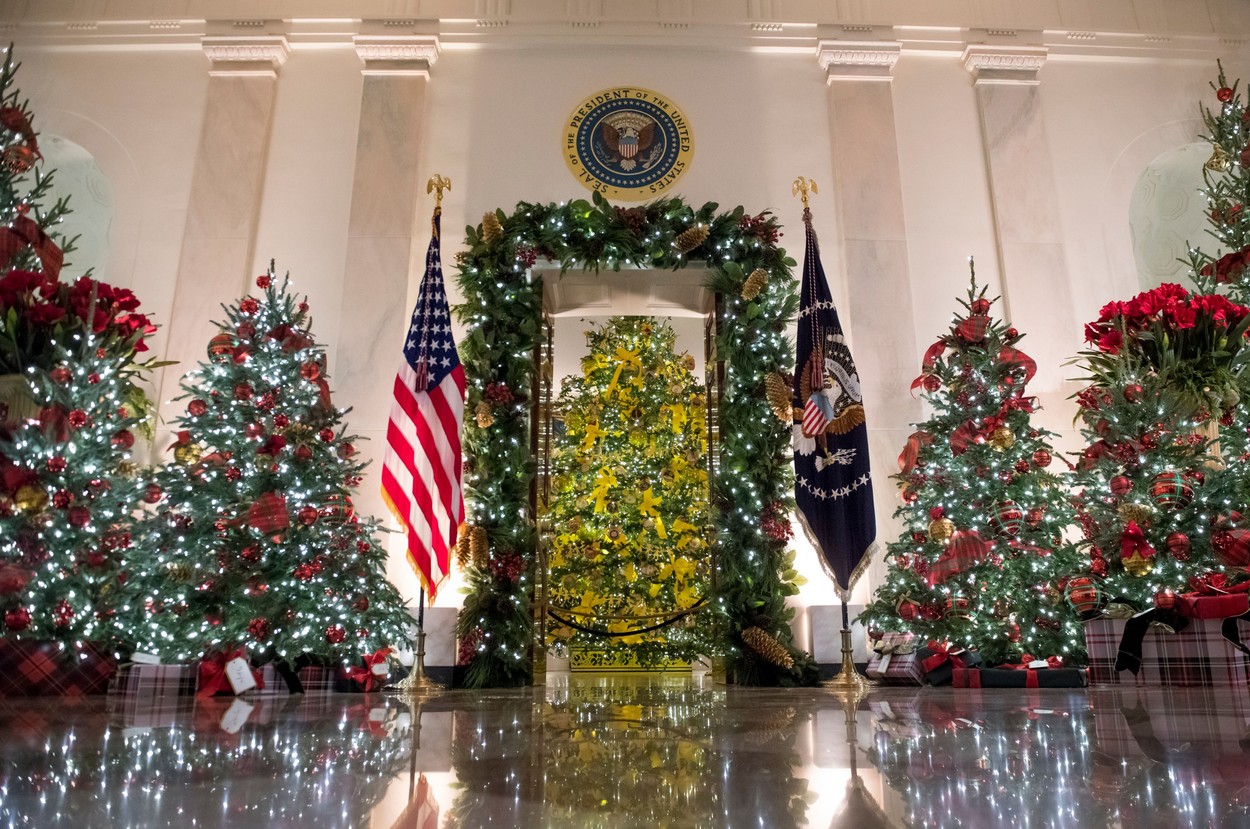 Casa Albă, decorată de Crăciun de către Melania Trump, pentru ultima oară în calitate de primă-doamnă