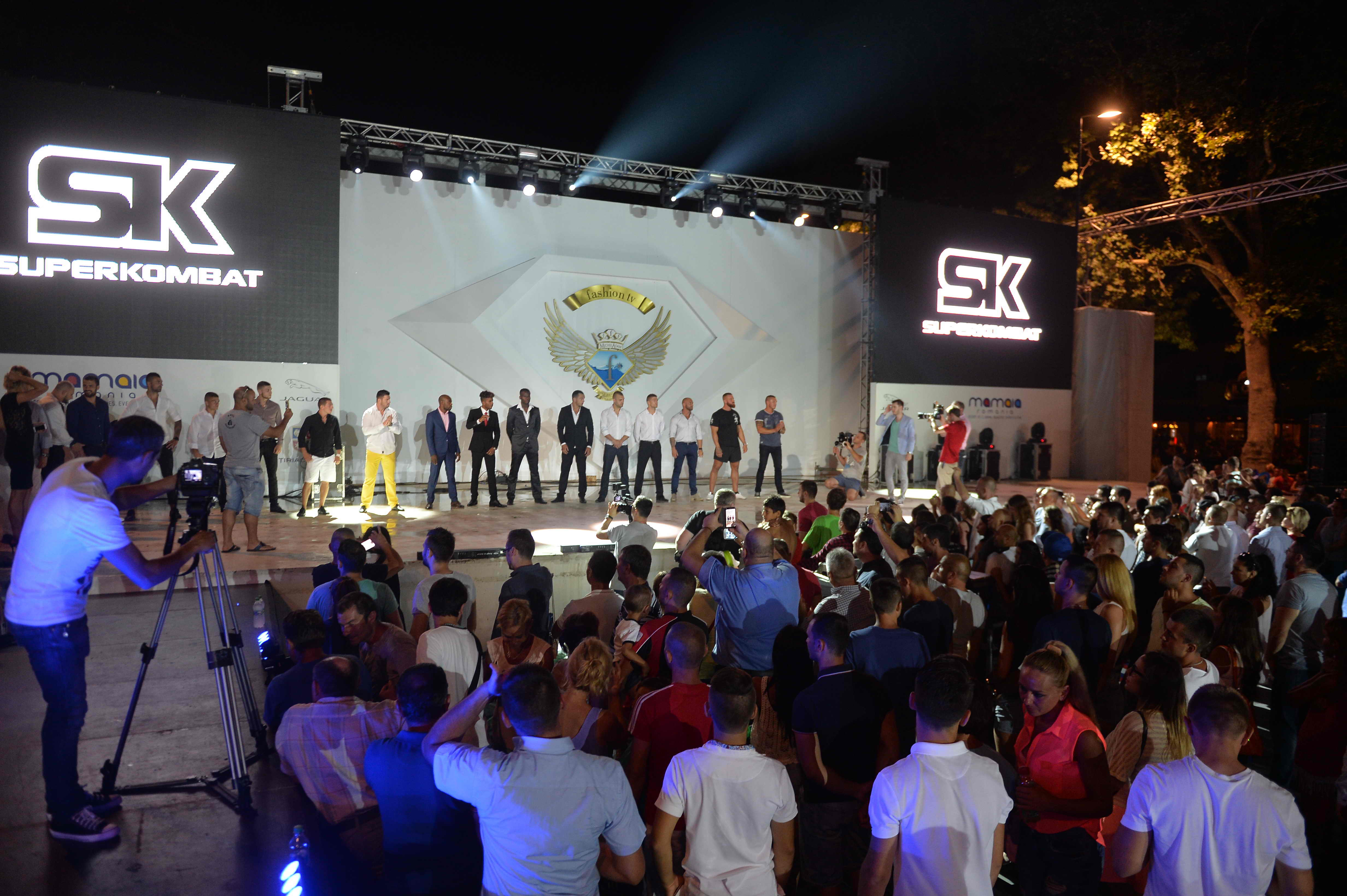 Luptătorii de la Superkombat Mamaia au trecut cu bine de proba cântarului / GALERIE FOTO
