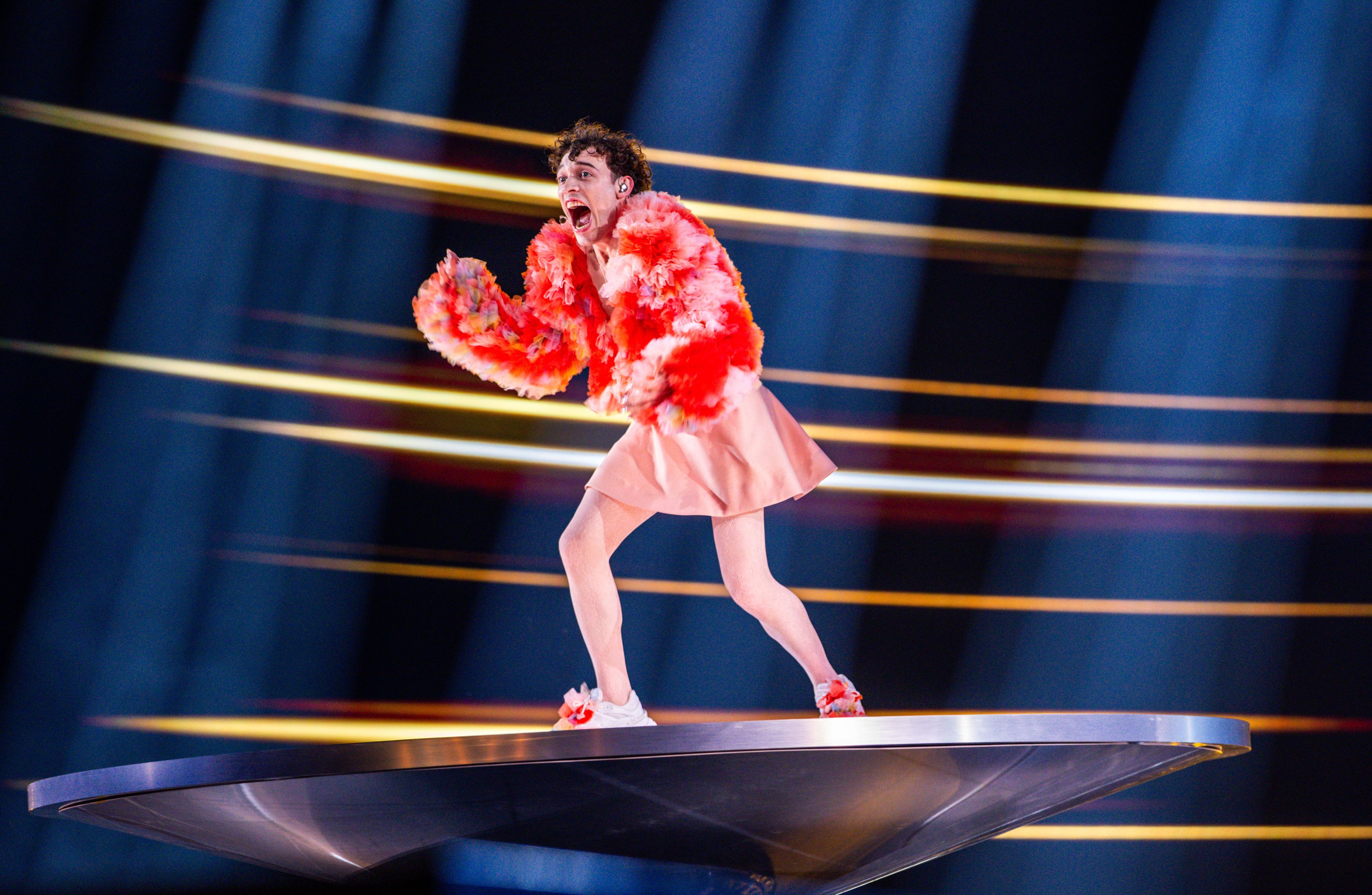 Elveția a câștigat Eurovision 2024. Cine este Nemo, artistul care a ridicat marele trofeu. Concursul, marcat anul acesta de tensiuni