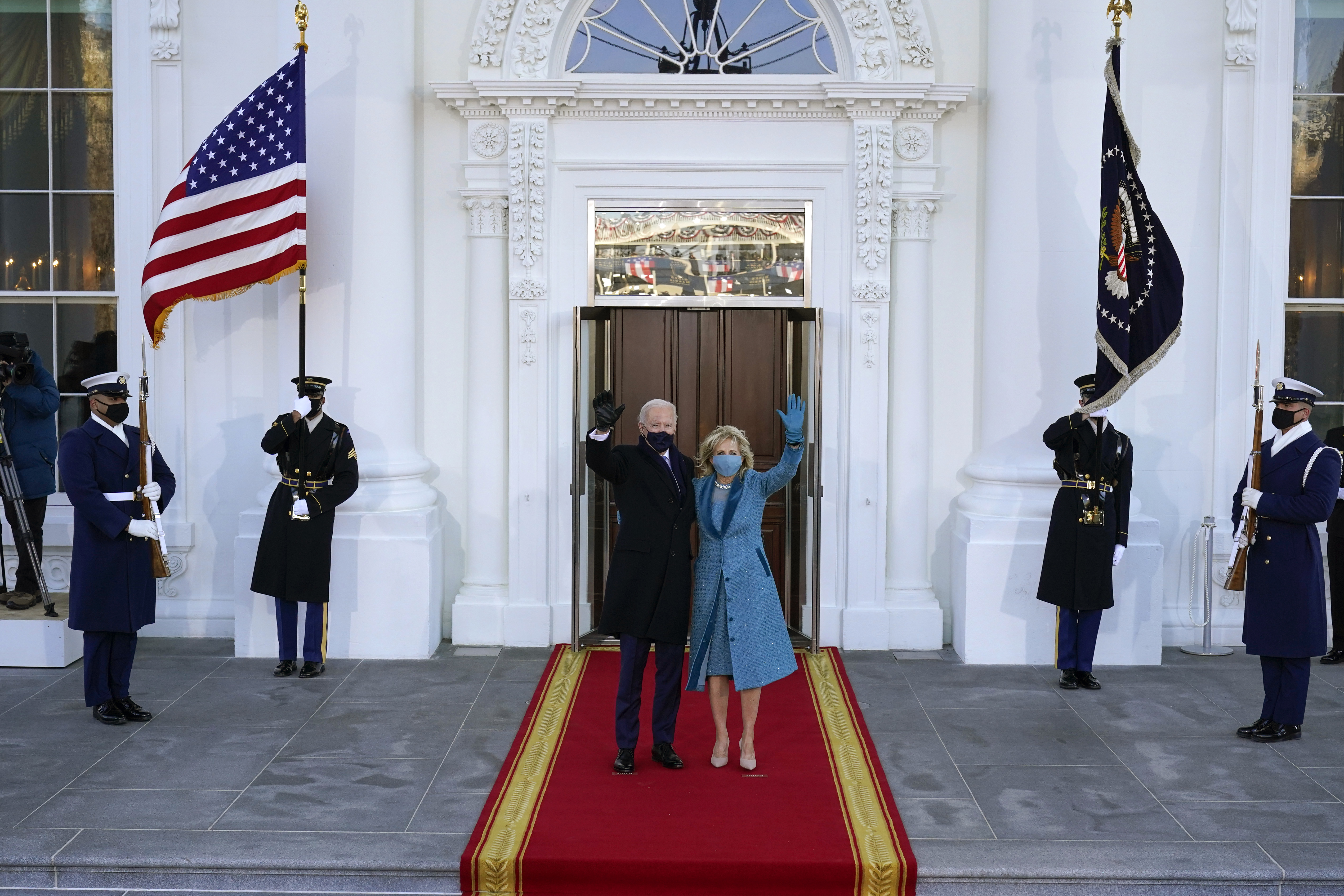 Primele măsuri ale noului președinte al SUA, Joe Biden, vizează pandemia, mediul, migrația și anunță o desprindere clară de era Trump