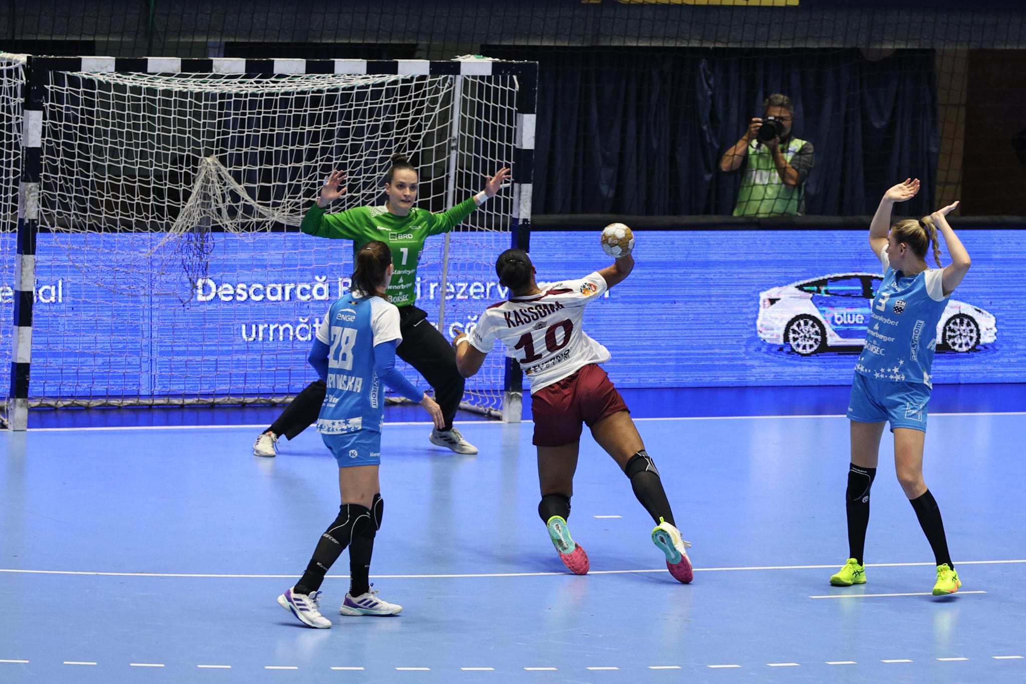 CSM București, victorie cu Rapid în meciul derby al campionatului de handbal feminin