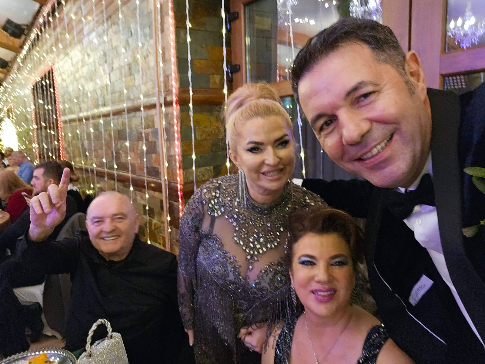 Mihaela Borcea și Sorin Rap au stabilit data nunții. Cum vor arăta cele două rochii de mireasă. „Și Sorin tot două ținute va avea”