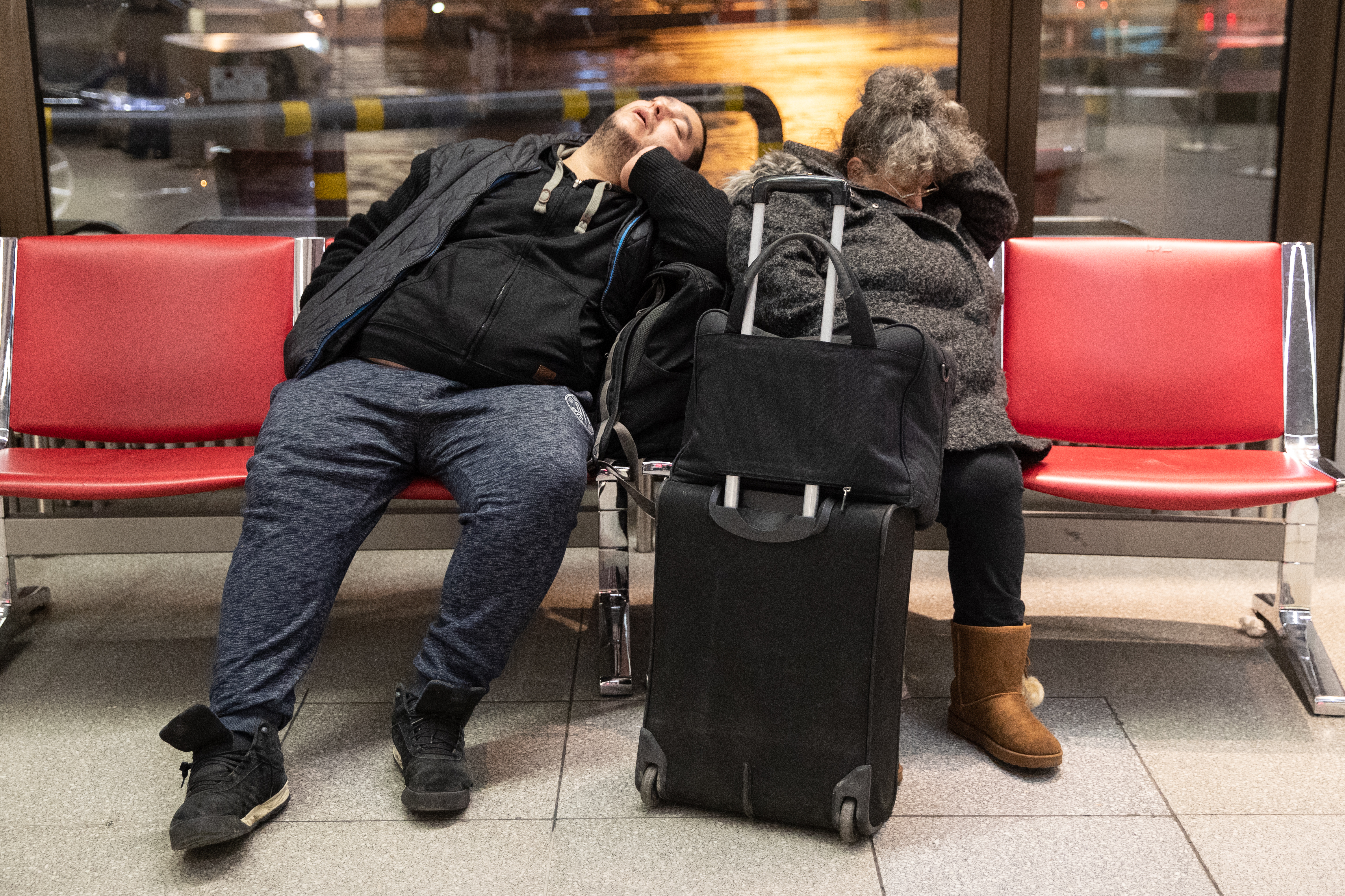 GALERIE FOTO / Grevă pe aeroporturile din Berlin. Aproape 75 de zboruri au fost afectate