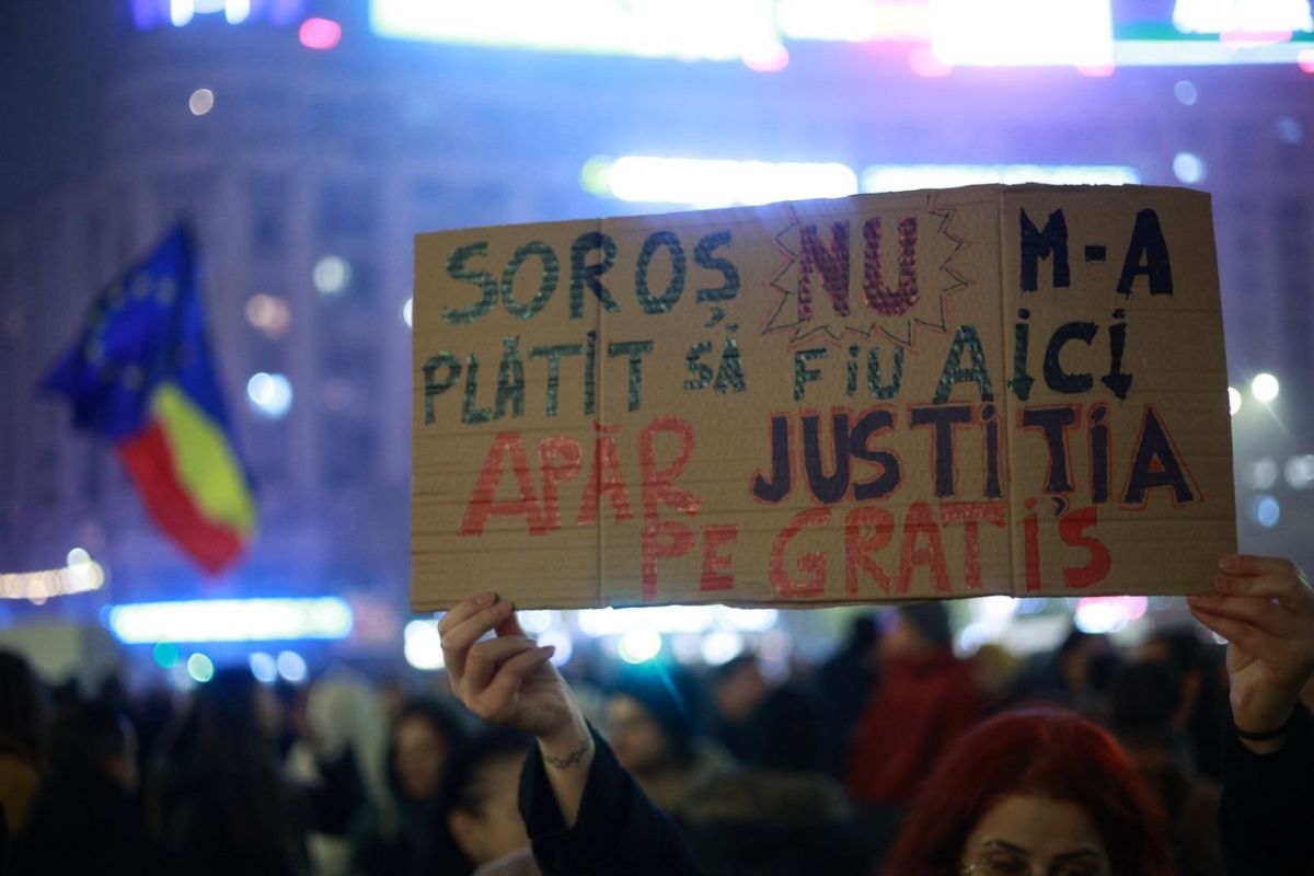 Generația Z, printre cei 4.000 de oameni prezenți în București la protestul pentru reformă în Justiție