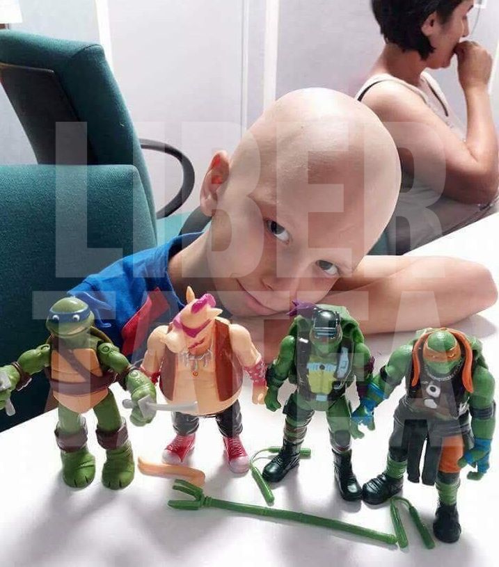 REPORTAJ/ Drama unei familii din Buzău: O mamă și mezinul ei, diagnosticați cu cancer. "Lumea pentru mine s-a oprit în loc" (GALERIE FOTO)