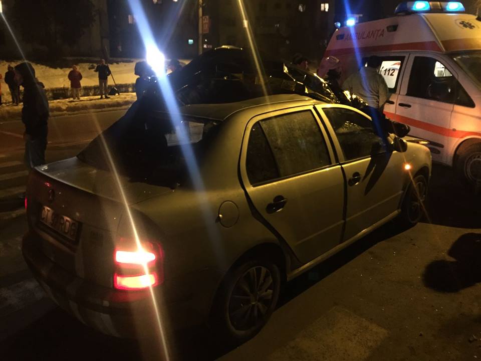Un bărbat din Medgidia a murit după ce a traversat printr-un loc nepermis și a fost spulberat de o mașină / FOTO
