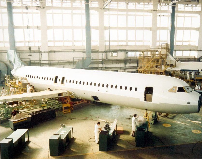 Avionul prezidențial al lui Nicolae Ceaușescu, scos la licitație. Ce preţ are „Super One-Eleven”