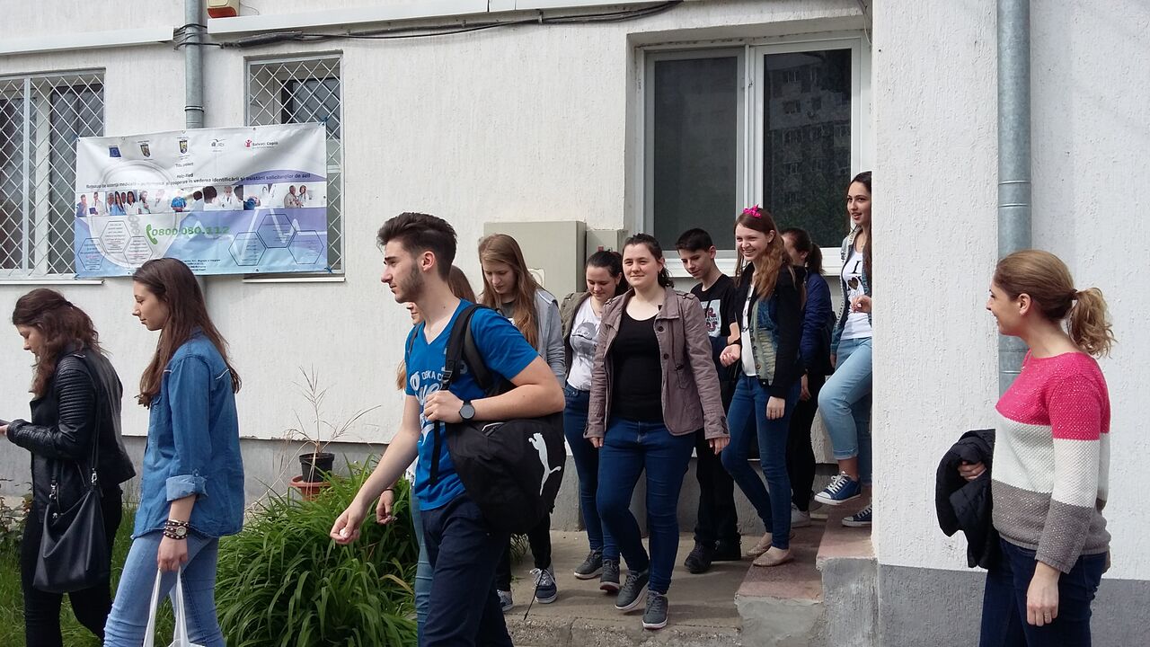 Un nou început! Unul dintre refugiații sirieni de la Galați s-a angajat ca bucătar