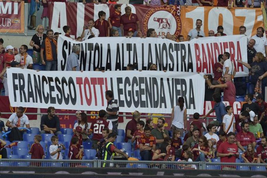Legenda vie a Romei: Francesco Totti - 21 de ani sub culorile giallorosso!