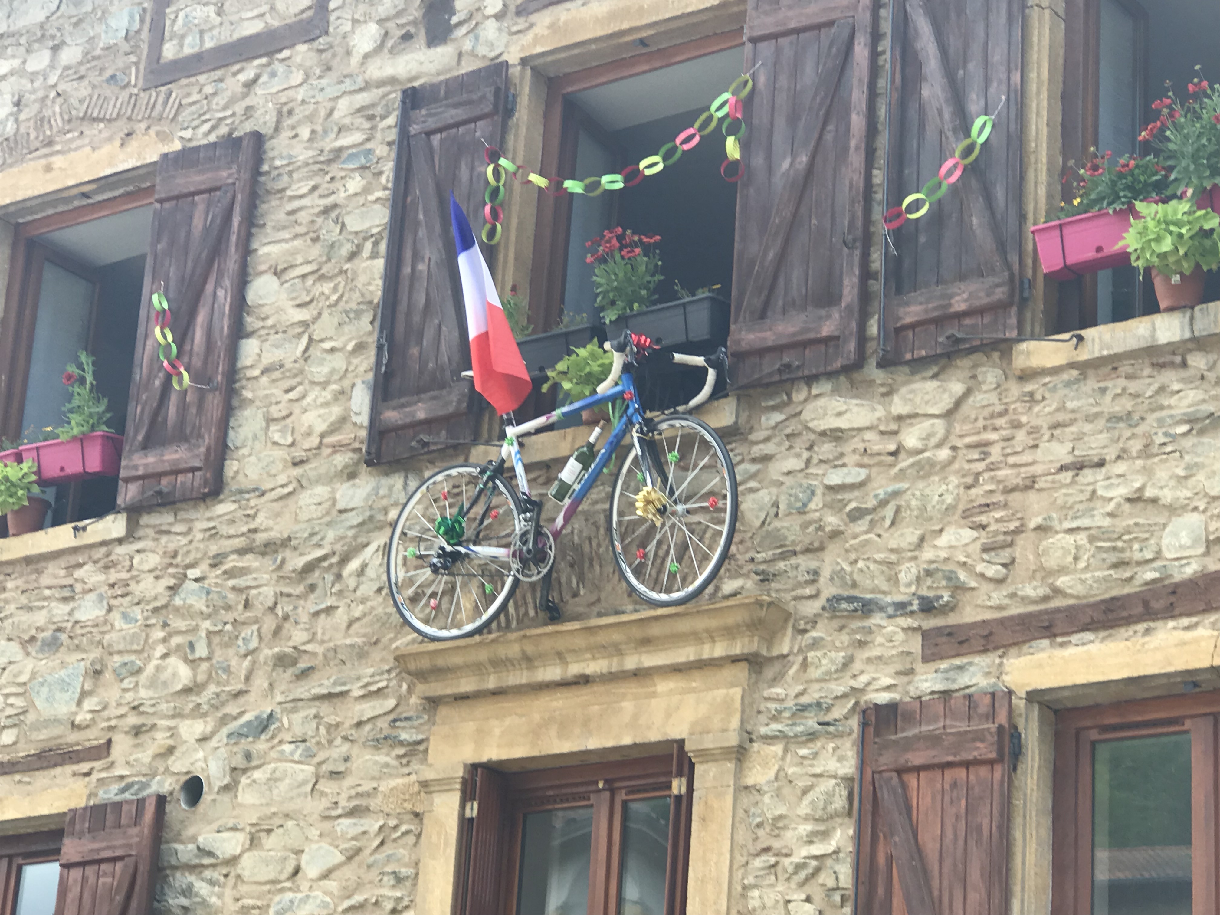 Reporterul Libertatea a fost pe o cățărare de pe traseul miticului Tur al Franței: ”Le Tour, mon amour”