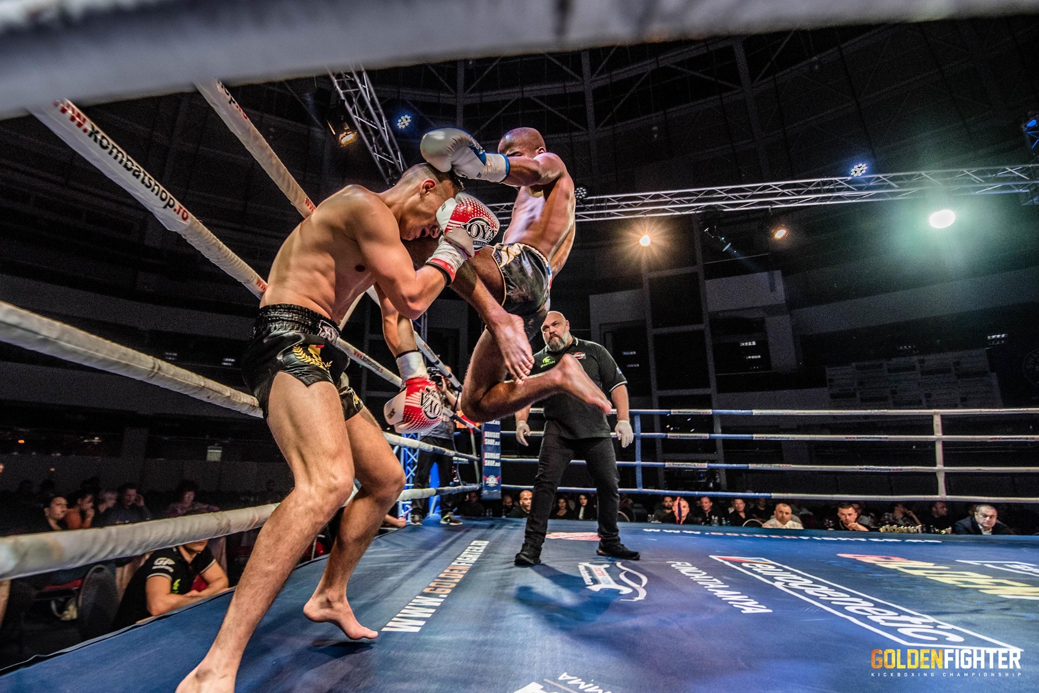 Meciuri spectaculoase la Golden Fighter Craiova. Centura intercontinentală WKU a fost câștigată de Adrian Mitu FOTO&VIDEO