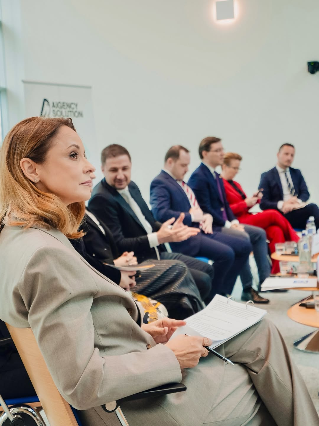 Unde au fost fotografiați Dan Alexa și Andreea Marin: „Nevoia de echilibru”. Antrenorul român și vedeta au mers la Bruxelles