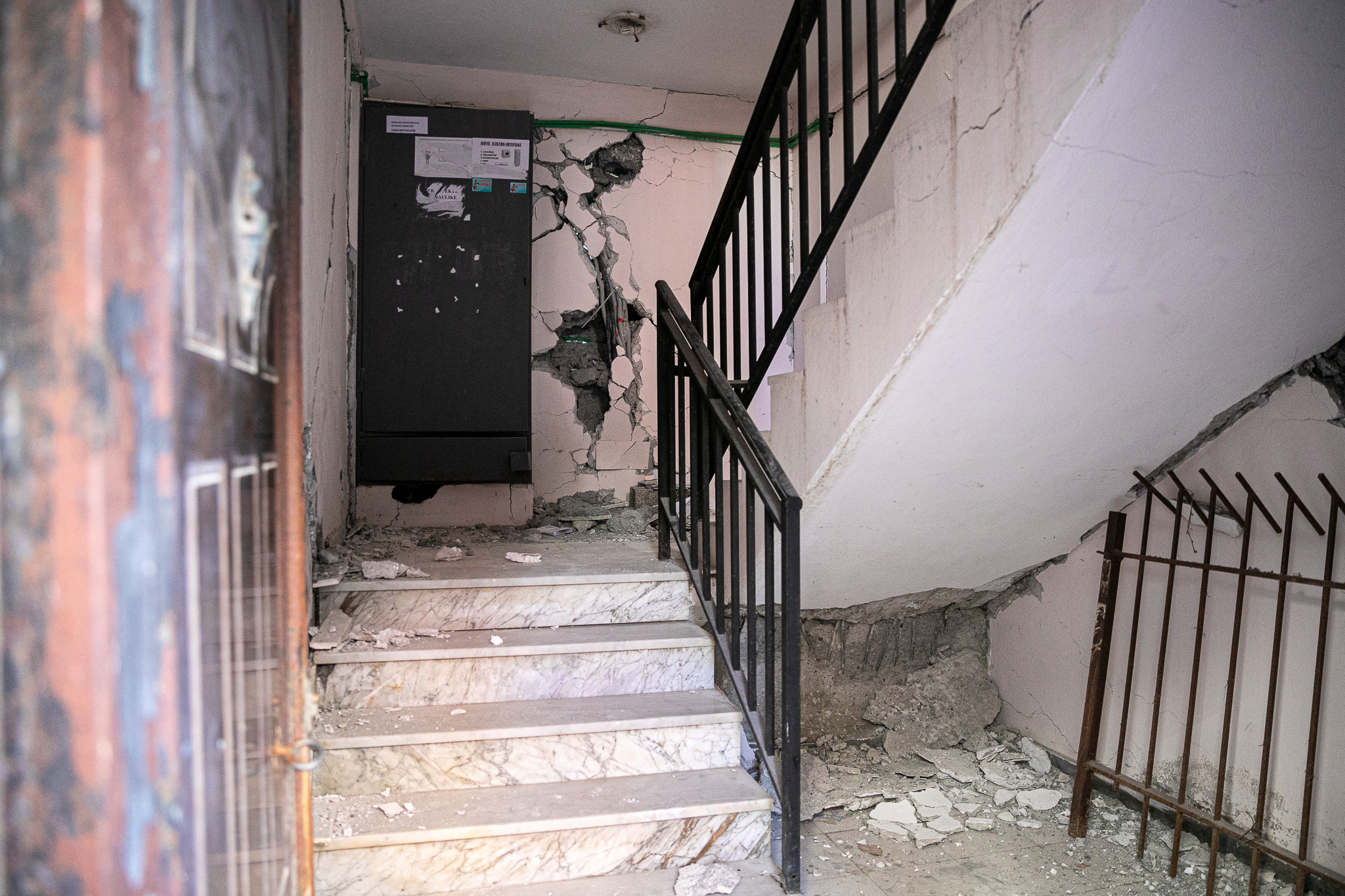 Jurnal de Albania. Viața de după cutremur: empatie și patriotism. Albanezii își reconstruiesc țara cu sufletele