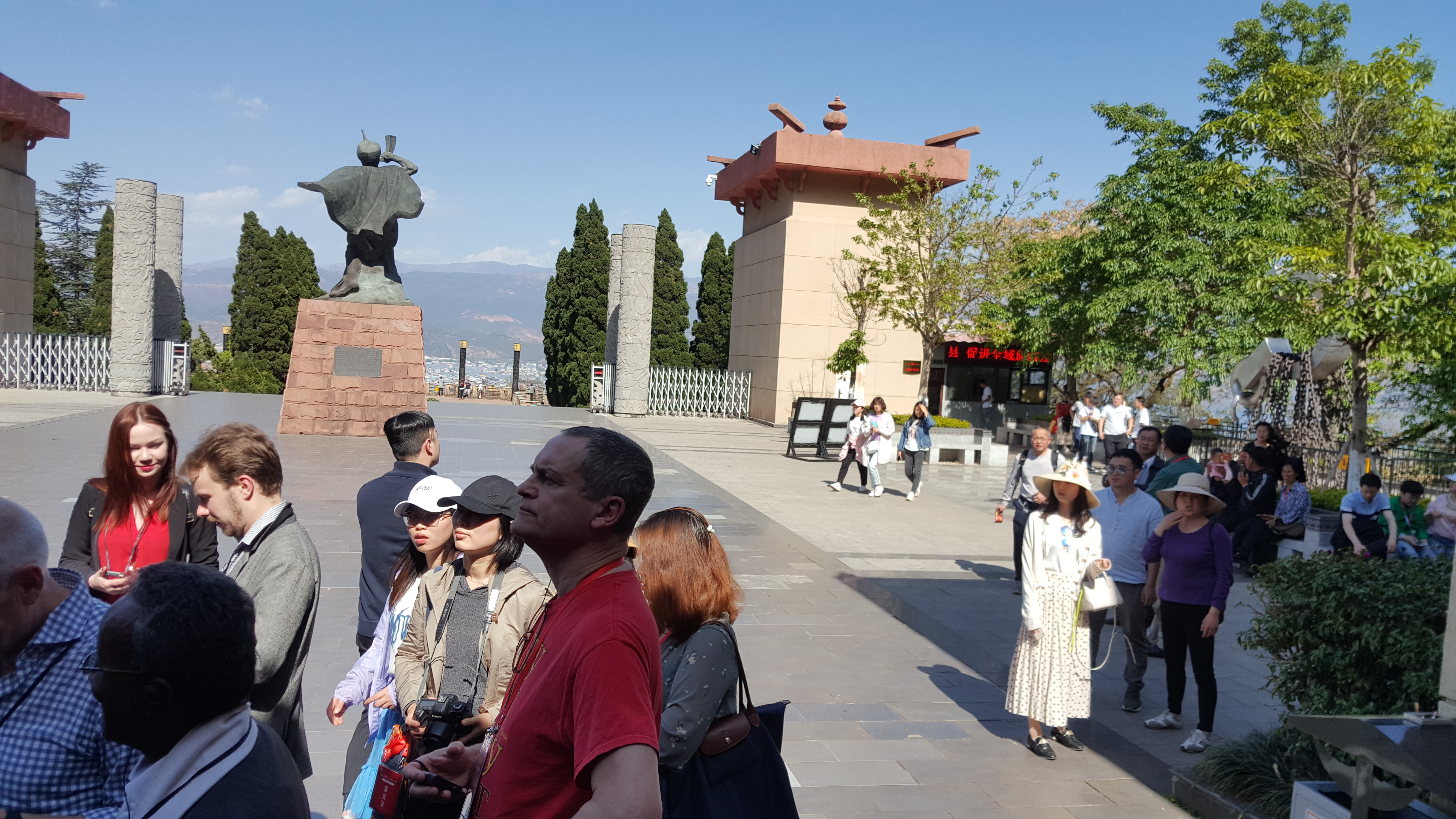 CORESPONDENȚĂ DIN SICHUAN, CAPITOLUL 1 | Scriitoarea Doina Ruști, despre primul contact cu uimitorul ținut Sichuan