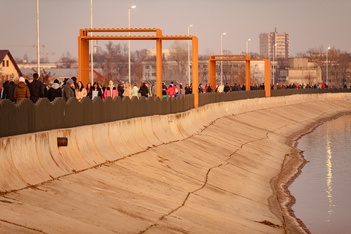 FOTOREPORTAJ Primăvara de pe 1 ianuarie a scos bucureștenii în parc. „Nu am prea realizat că sunt Sărbătorile de iarnă”