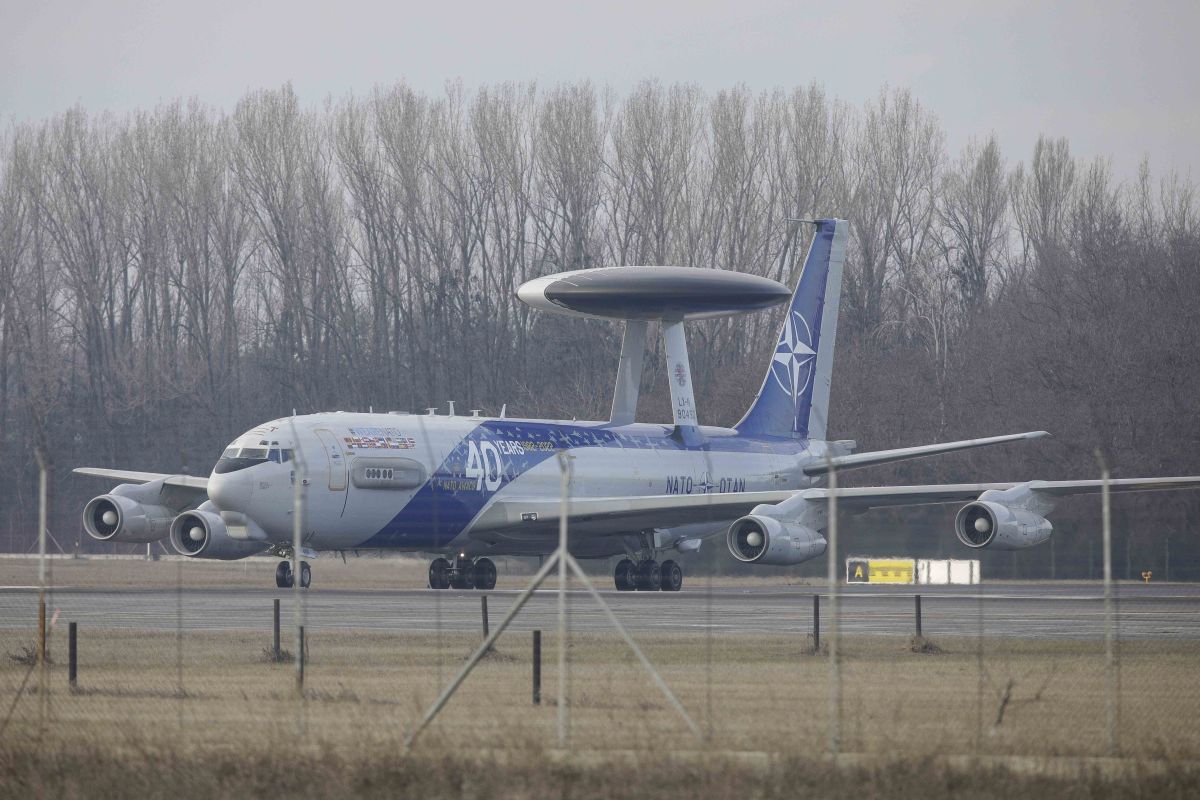 Avioanele NATO de supraveghere din Germania au aterizat pe Otopeni. Ce misiuni vor îndeplini