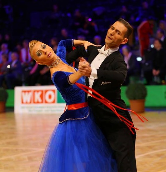 Dansatorii români evoluează peste ocean la Campionatul Mondial