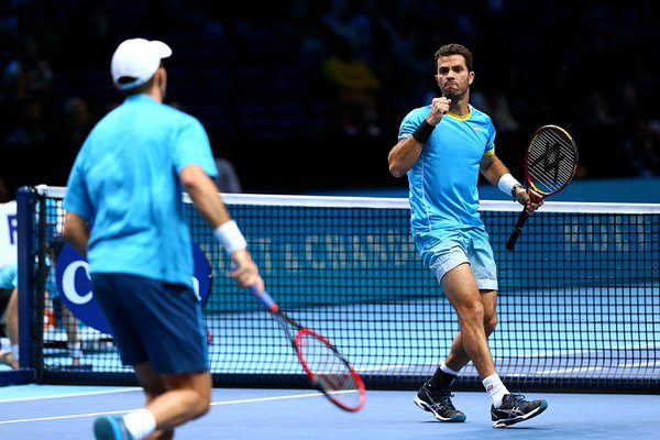Tecău și Rojer și-au adjudecat Turneul Campionilor, după ce au învins perechea Mergea/ Bopanna. ^Horia e nr. 1 mondial la dublu / FOTO