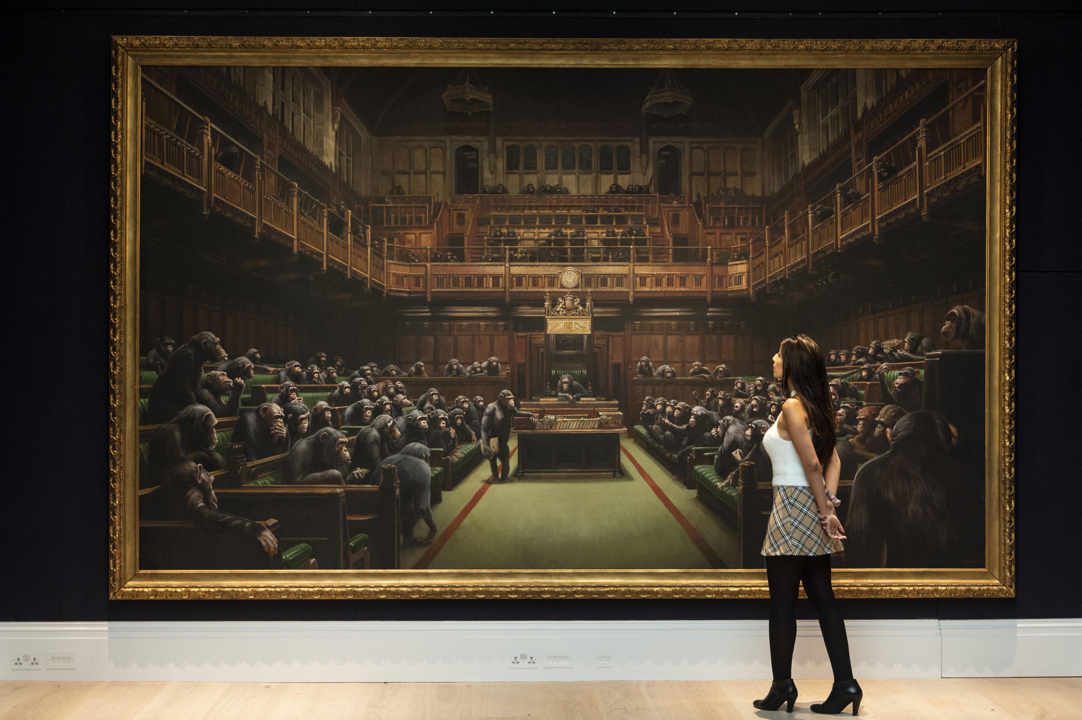 Pictura lui Bansky în care parlamentarii britanici sunt înfățișați drept maimuţe, vândută cu o sumă record