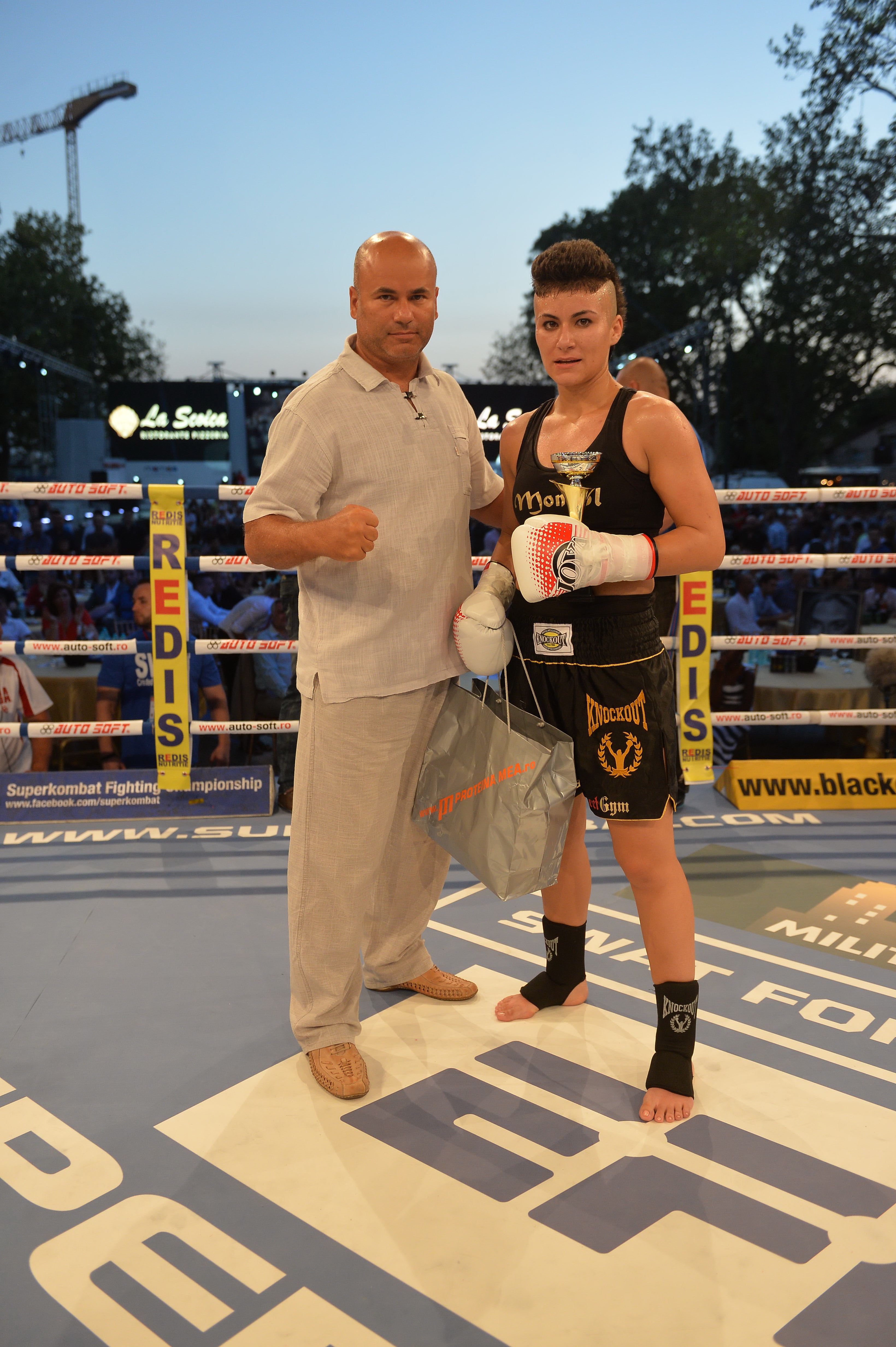 Andrei Stoica îşi păstrează centura de campion mondial / GALERIE FOTO&VIDEO