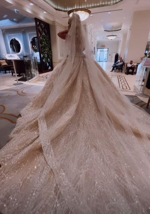 Imagini cu Anda Adam în rochie de mireasă. Artista a schimbat mai multe ținute