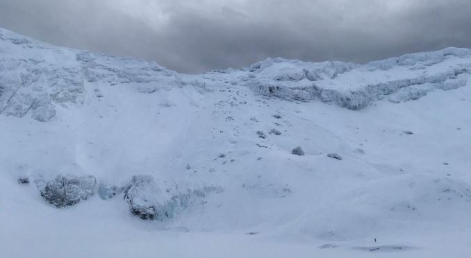 Cum arată o avalanșă în Carpați. Detalii inedite și fotografii