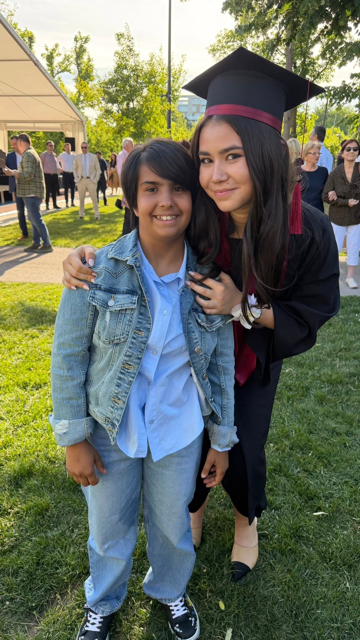 Victor Ponta, fotografie rară alături de Maria, fiica adoptată de el și Daciana Sârbu: „Primul turneu”