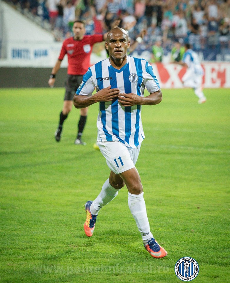 Cine este Jo Santos, eroul ieșenilor cu Dinamo. ”Garrincha” de Iași, cu picioare de porțelan, subiectul unei tranzacții dubioase în Republica Moldova!